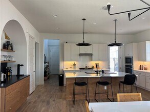 9204 Apogee Blvd in Austin, TX - Building Photo - Building Photo