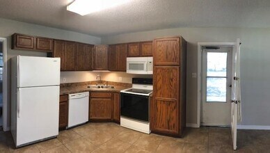 420 Edge Ave in Valparaiso, FL - Building Photo - Building Photo