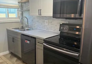 770 W Imperial Ave in El Segundo, CA - Building Photo - Building Photo