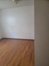 200 S Columbus St-Unit -3 in Pleasantville, IA - Building Photo - Building Photo