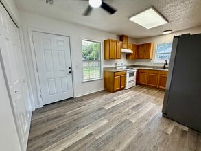 3042 Tiffany Ln in Navarre, FL - Building Photo - Building Photo