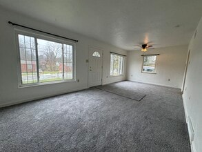 110 Southvue Ct in Mcmurray, PA - Building Photo - Building Photo