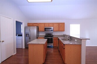 824 Dixon Ln in Denton, TX - Building Photo - Building Photo