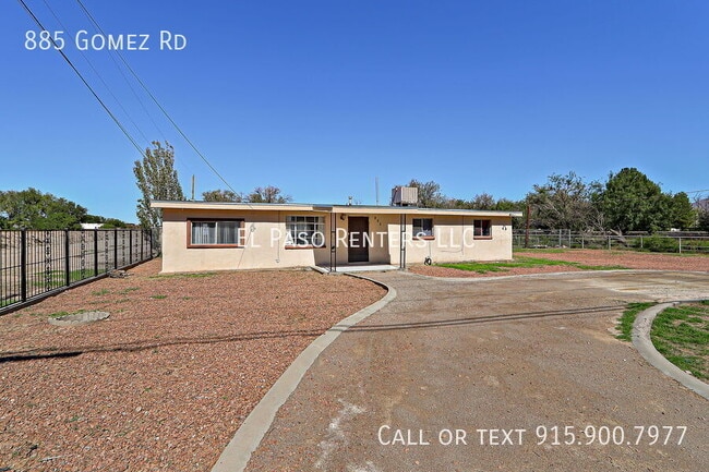 885 Gomez Rd in El Paso, TX - Building Photo - Building Photo