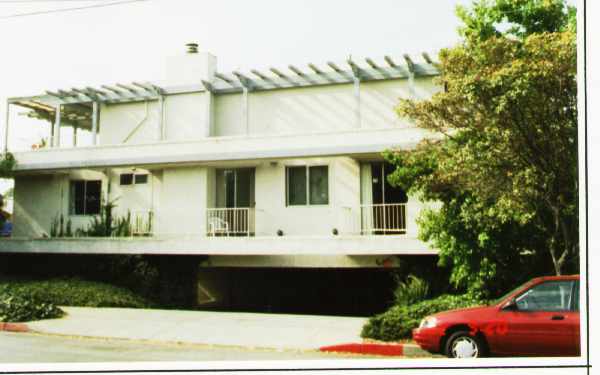 500 Peninsula Ave in Burlingame, CA - Foto de edificio