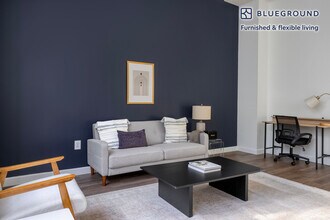 129 Franklin St, Unit SI FL1-ID992 in Cambridge, MA - Foto de edificio - Building Photo