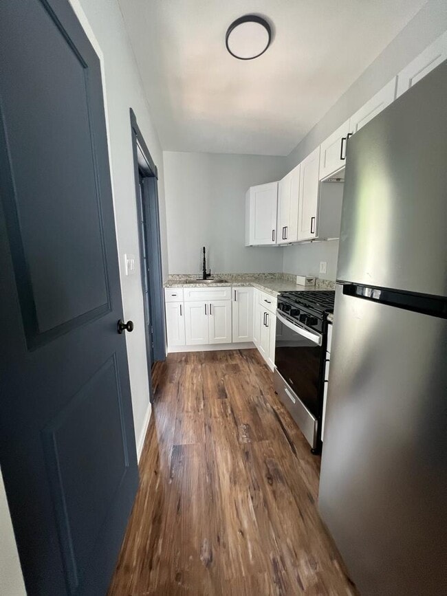 713 Baldwin St, Unit 2- Rear entrance in Meadville, PA - Building Photo - Building Photo