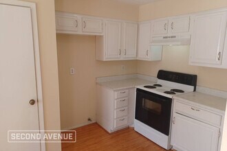 7943 Ellinger Ln in Houston, TX - Building Photo - Building Photo