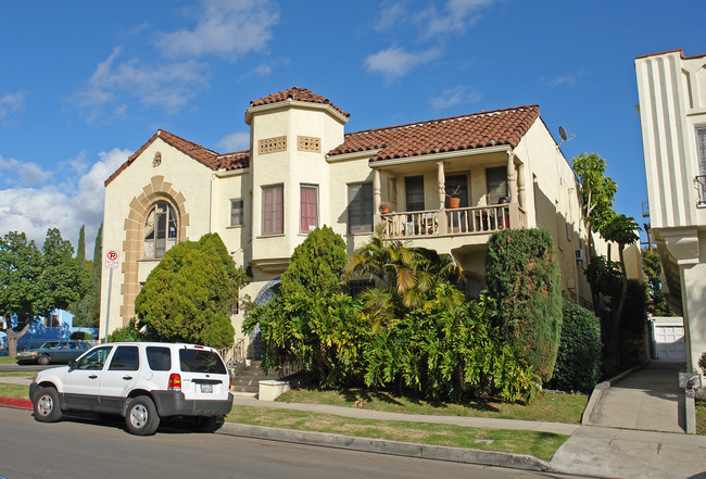 464 N Curson Ave in Los Angeles, CA - Building Photo - Building Photo