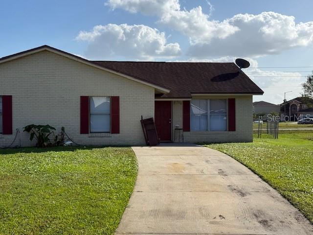 528 Imperial Pl in Poinciana, FL - Building Photo - Building Photo