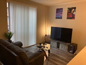 5021 S Ulster St in Denver, CO - Foto de edificio - Building Photo