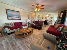 112 Belle Isle Cir in Naples, FL - Building Photo