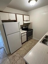 107 Perkins St in Leesburg, FL - Building Photo - Building Photo