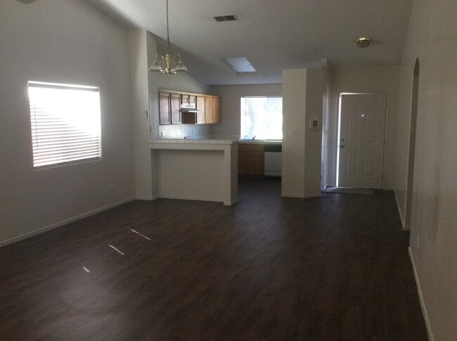 4626 Goal Point St in Bakersfield, CA - Building Photo - Building Photo