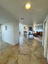 960 Starkey Rd in Largo, FL - Building Photo - Building Photo