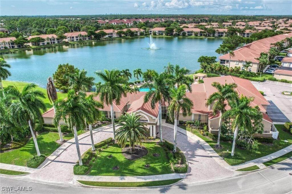 6625 Huntington Lakes Cir in Naples, FL - Foto de edificio