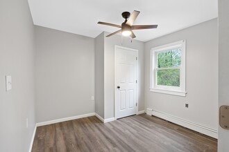 7 Ormsbee Rd in Porter Corners, NY - Building Photo - Building Photo