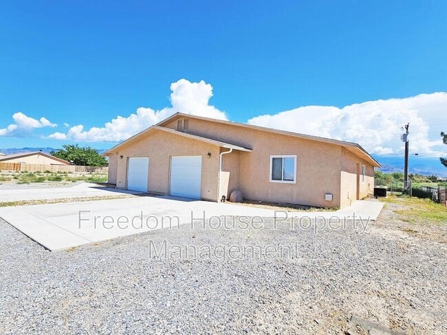 1821 Pershing Ave in Pahrump, NV - Building Photo - Building Photo