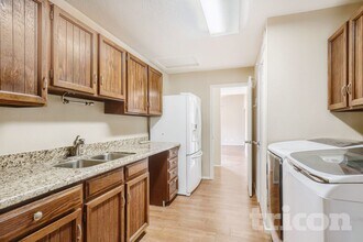 4910 W Diana Ave in Glendale, AZ - Building Photo - Building Photo