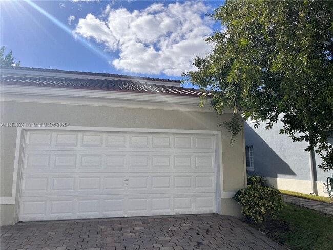 27379 SW 143rd Ct in Homestead, FL - Building Photo - Building Photo