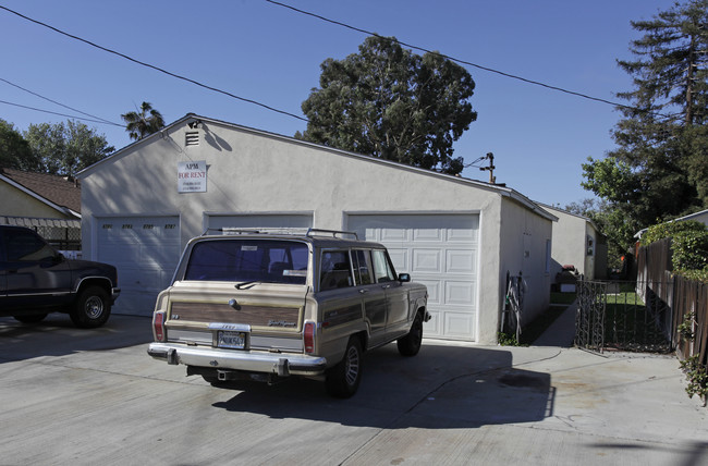 8781-8787 Hoffman St in Buena Park, CA - Building Photo - Building Photo