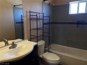 506 Mckellar Cir in Las Vegas, NV - Building Photo - Building Photo