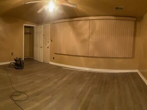 1302 E Downey Ave in Flint, MI - Building Photo - Building Photo