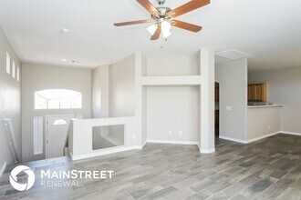 975 E Scarlet Haze Ave in Las Vegas, NV - Building Photo - Building Photo