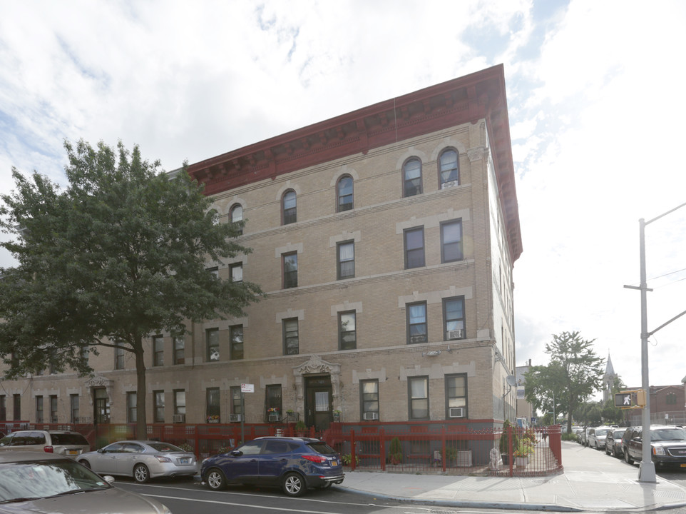 2181 Bedford Ave in Brooklyn, NY - Building Photo