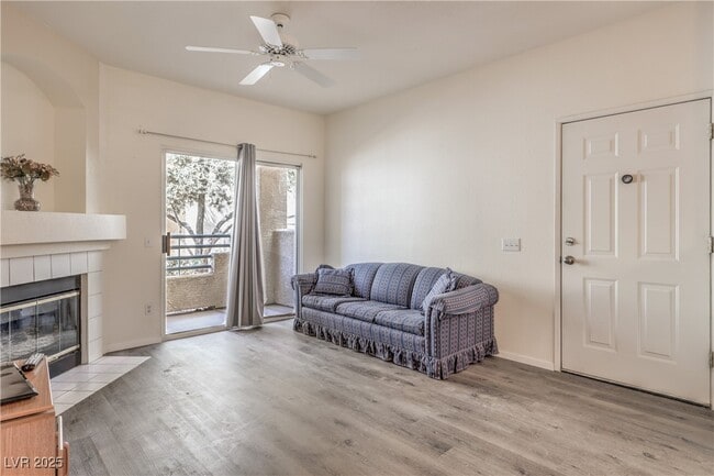 property at 5415 W Harmon Ave