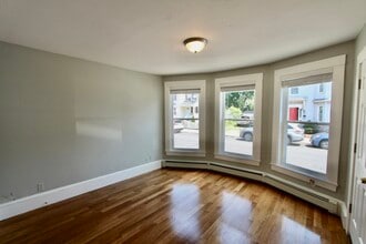 4 Sheridan St in Lynn, MA - Building Photo - Building Photo