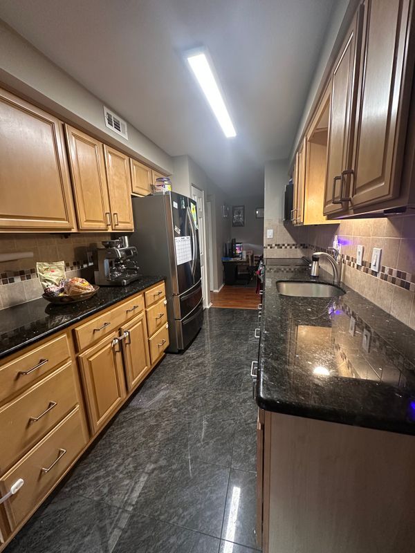423 Christopher Ave in Gaithersburg, MD - Building Photo - Building Photo