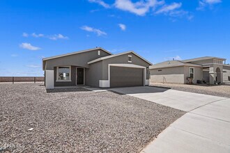 1056 Nalito Beltran Pl in Horizon City, TX - Building Photo - Building Photo