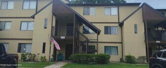 7801 Maplewood Dr in Melbourne, FL - Building Photo