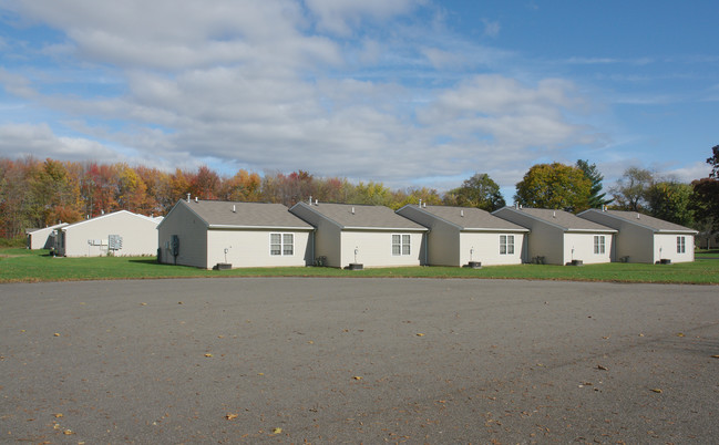 Scott Meadows Apartments in Bloomsburg, PA - Building Photo - Building Photo