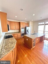 2100 Abbottsbury Way in Woodbridge, VA - Building Photo - Building Photo