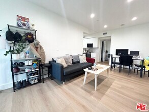 4418 S Slauson Ave in Los Angeles, CA - Building Photo - Building Photo