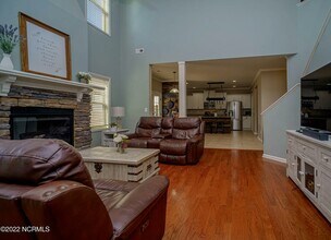 205 Holmes Point Ct in Jacksonville, NC - Building Photo - Building Photo