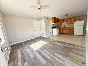 1805 N W S Young Dr in Killeen, TX - Building Photo - Building Photo