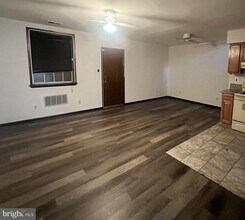 2530 E Cambria St in Philadelphia, PA - Building Photo - Building Photo