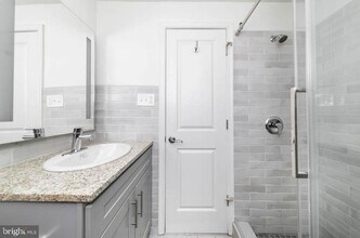 2011 Spruce St in Philadelphia, PA - Building Photo - Building Photo
