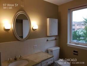 97 High St in Winnetka, IL - Building Photo - Building Photo