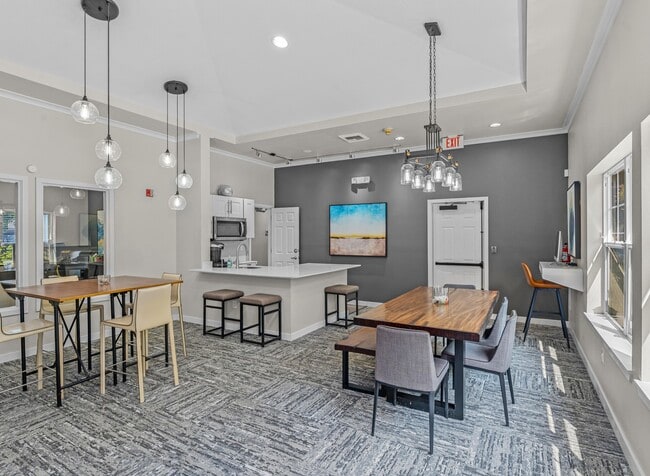 Pebble Cove in Renton, WA - Foto de edificio - Building Photo