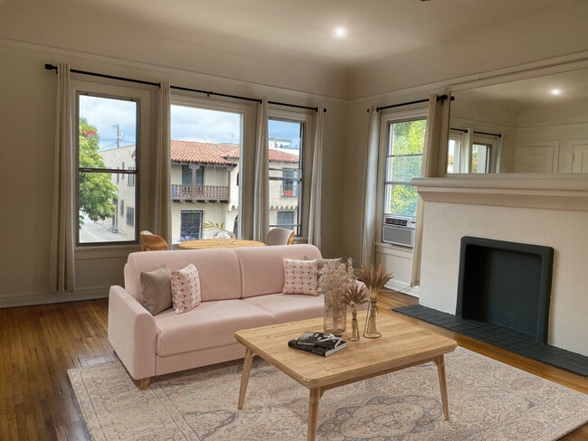 429 N Stanley Ave, Unit 429.5