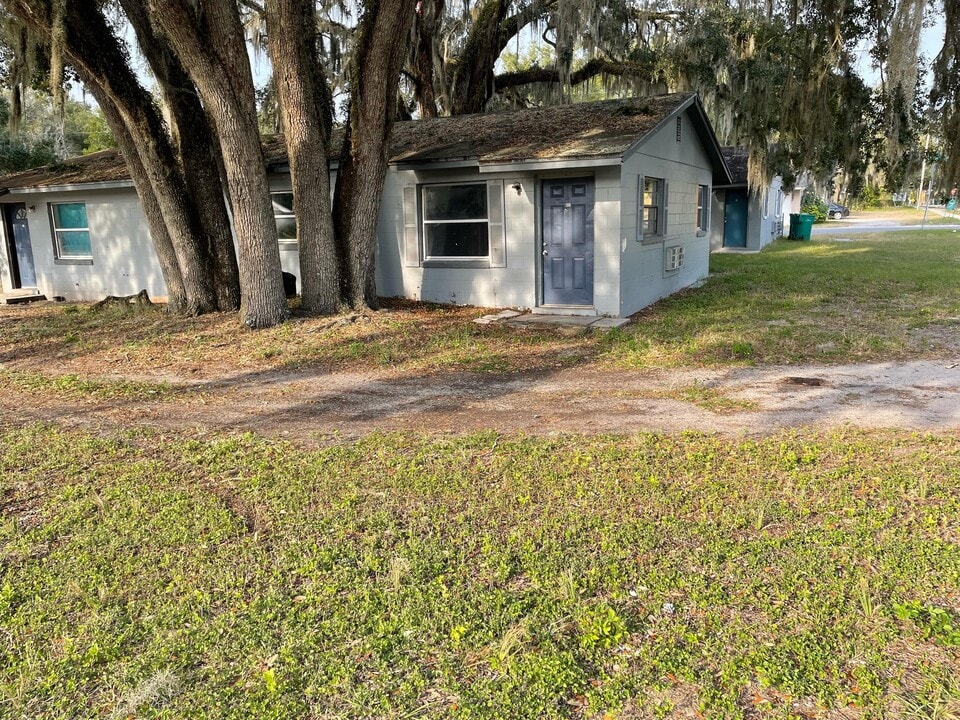 401 Kilgore St in Wildwood, FL - Building Photo