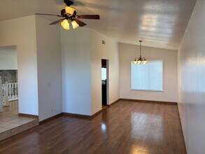 8018 Deer Water Dr in Sacramento, CA - Building Photo - Building Photo