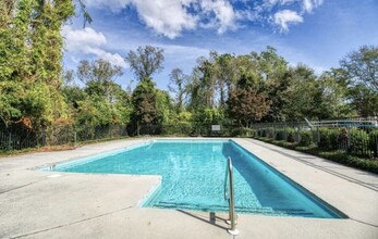 5218 Christian Dr in Wilmington, NC - Building Photo - Building Photo