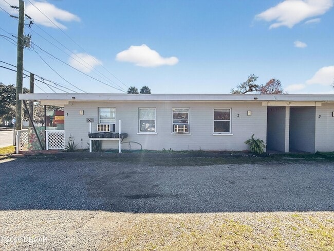 property at 5018 S Ridgewood Ave