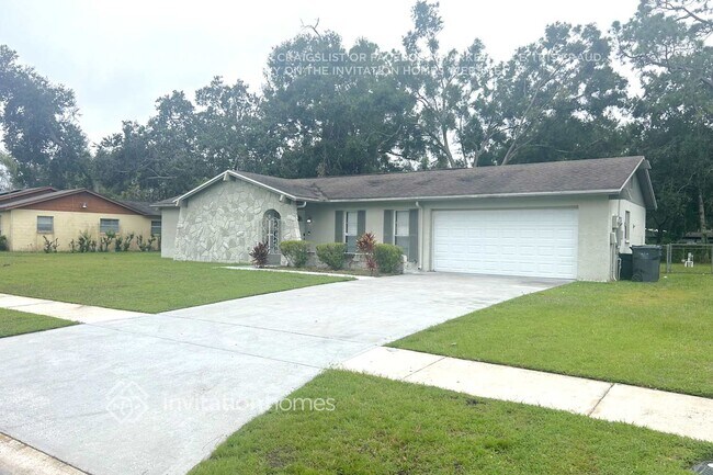 270 Van Gogh Cir in Brandon, FL - Building Photo - Building Photo
