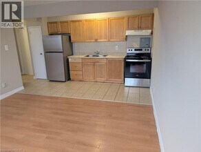 468 Ottawa St N in Hamilton, ON - Building Photo - Building Photo